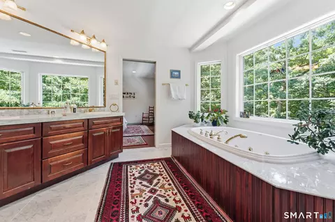 Bath - 78 Meadow Woods Rd, Deep River, CT 06417 photo 3 of 5