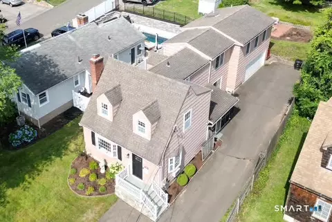 428 Welchs Point Rd, Milford, CT 06460