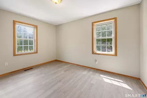 Bedroom - 8 Plank Rd, Prospect, CT 06712 photo 7 of 8