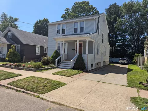 38 Deerfield St, East Haven, CT 06512