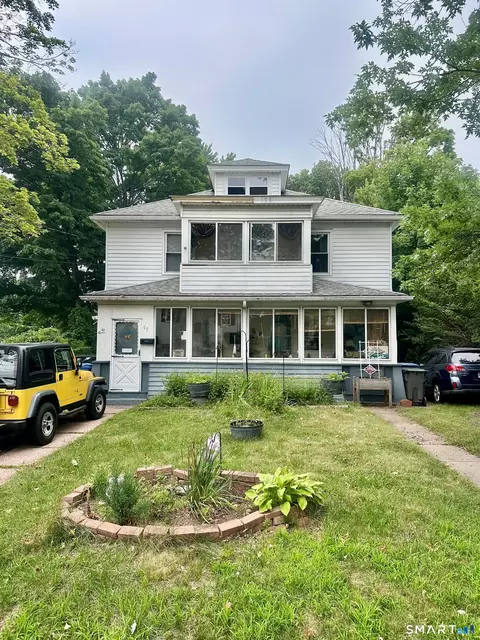 53 Woodland St, Manchester, CT 06042