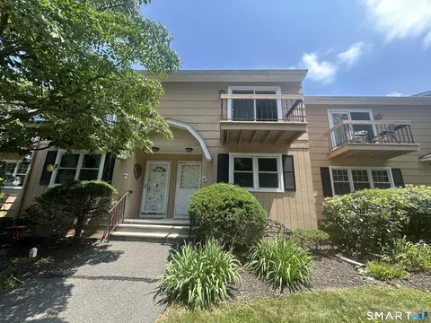 5 Deer Run #5, Bethel, CT 06801