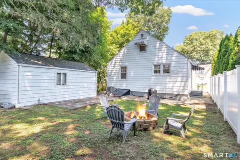 Exterior - 40 Highview Ave, West Haven, CT 06516 photo 6 of 9