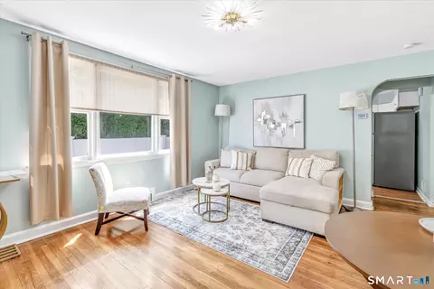 Living - 40 Highview Ave, West Haven, CT 06516 photo 1 of 2