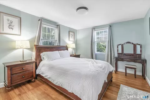 Bedroom - 40 Highview Ave, West Haven, CT 06516 photo 1 of 6