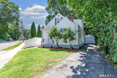 Exterior - 40 Highview Ave, West Haven, CT 06516 photo 3 of 9