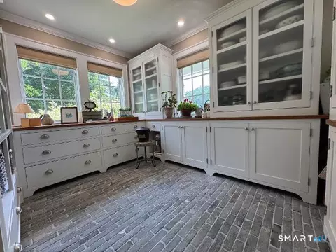 Kitchen - 44 Painter Ridge Rd, Washington, CT 06793 photo 4 of 4