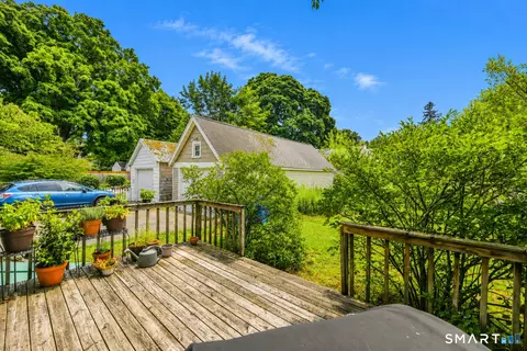 Exterior - 40 Filbert St, Hamden, CT 06517 photo 6 of 8