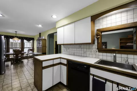 Kitchen - 40 Filbert St, Hamden, CT 06517 photo 2 of 2