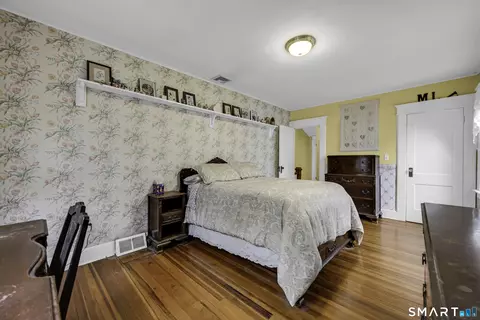 Bedroom - 40 Filbert St, Hamden, CT 06517 photo 5 of 6