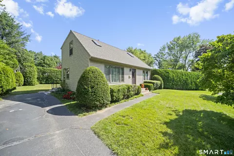 34 Aloha Dr, Enfield, CT 06082
