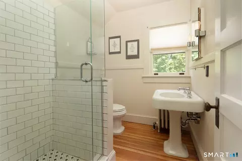 Bath - 56 E Main St, Salisbury, CT 06068 photo 3 of 4