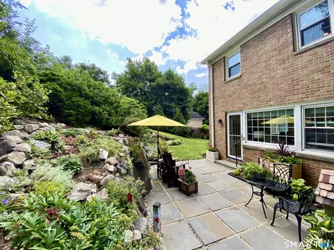 55 Heritage Hill Rd #55, New Canaan, CT 06840