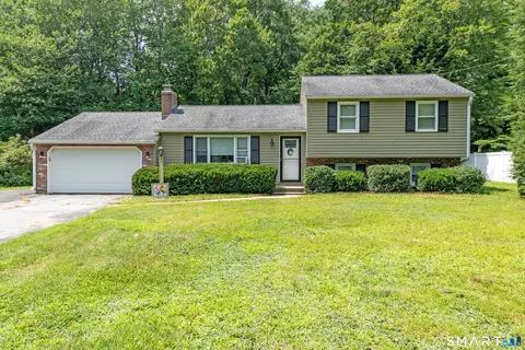 224 Cabin Rd, Colchester, CT 06415