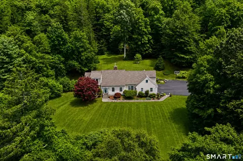 Exterior - 119 Obtuse Hill Rd, Brookfield, CT 06804 photo 5 of 5