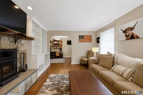 Living - 119 Obtuse Hill Rd, Brookfield, CT 06804 photo 1 of 2