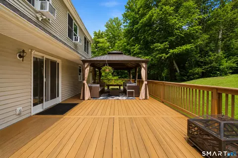 Exterior - 119 Obtuse Hill Rd, Brookfield, CT 06804 photo 2 of 5