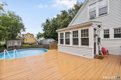 Exterior - 99 Fourth St, Hamden, CT 06514 photo 2 of 7