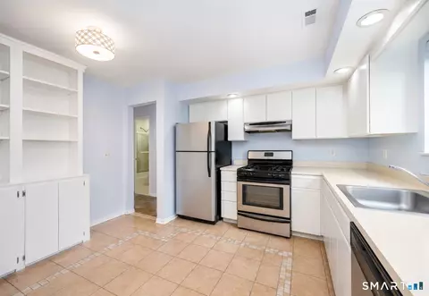 Kitchen - 215 Windgate Cir #E, Monroe, CT 06468 photo 3 of 3