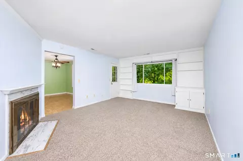 Living - 215 Windgate Cir #E, Monroe, CT 06468 photo 2 of 3
