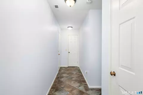Entry Way - 215 Windgate Cir #E, Monroe, CT 06468 photo 1 of 1