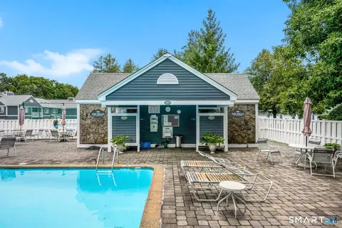 Exterior - 215 Windgate Cir #E, Monroe, CT 06468 photo 8 of 9