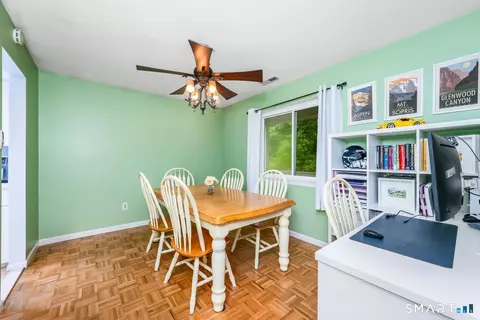 Dining - 215 Windgate Cir #E, Monroe, CT 06468 photo 1 of 3