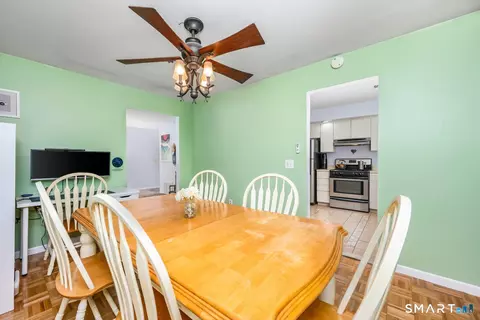 Dining - 215 Windgate Cir #E, Monroe, CT 06468 photo 3 of 3