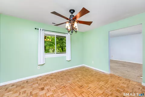 Dining - 215 Windgate Cir #E, Monroe, CT 06468 photo 2 of 3