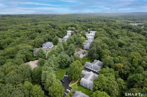 View/Area - 215 Windgate Cir #E, Monroe, CT 06468 photo 5 of 6