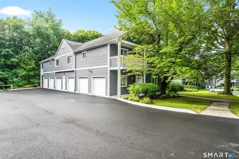 Other - 215 Windgate Cir #E, Monroe, CT 06468 photo 1 of 6