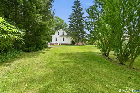 Exterior - 18 E Main St, Wallingford, CT 06492 photo 4 of 5