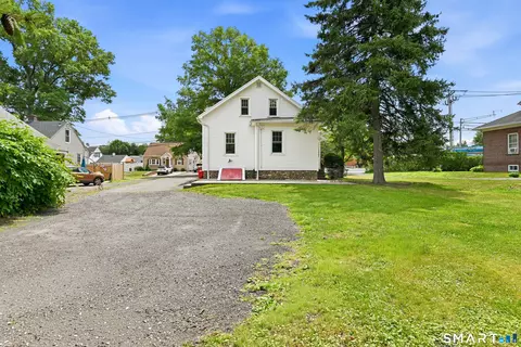 Exterior - 18 E Main St, Wallingford, CT 06492 photo 3 of 5