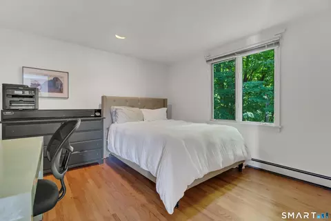 Bedroom - 24 Mark Twain Ln, Redding, CT 06896 photo 5 of 5