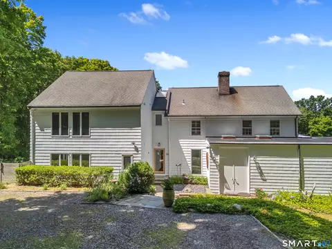 Exterior - 24 Mark Twain Ln, Redding, CT 06896 photo 10 of 10