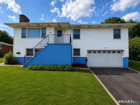 109 Hotchkiss St, Waterbury, CT 06704