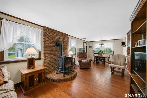 Living - Undisclosed, Suffield, CT 06078 photo 1 of 5
