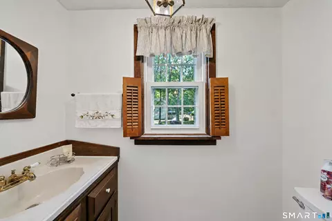 Bath - Undisclosed, Suffield, CT 06078 photo 1 of 2
