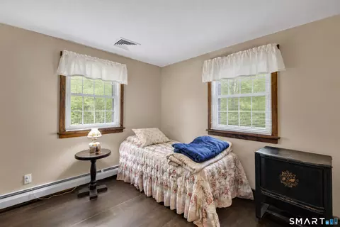 Bedroom - Undisclosed, Suffield, CT 06078 photo 5 of 9