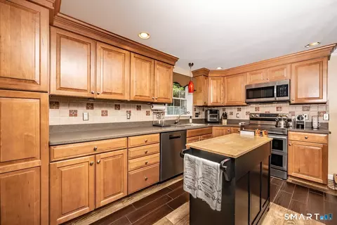 Kitchen - 144 Goff Rd, Wethersfield, CT 06109 photo 1 of 3