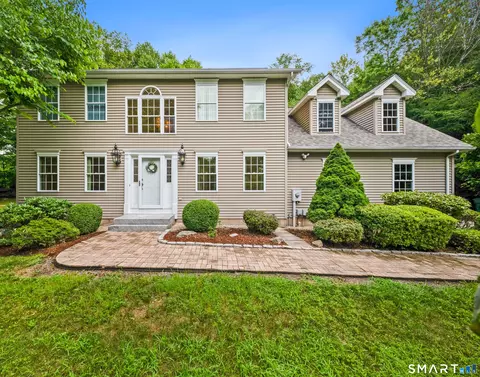 34 Fox Run Rd, Portland, CT 06480