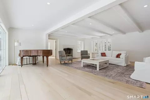 Living - 1085 Ridge Rd, Hamden, CT 06517 photo 1 of 4