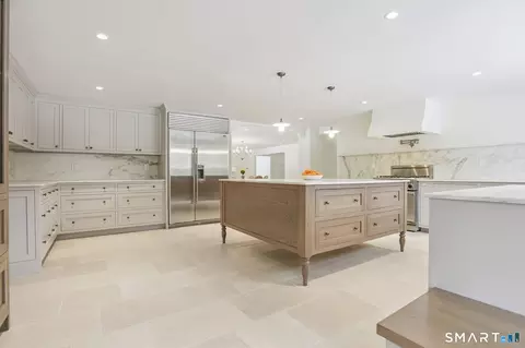 Kitchen - 1085 Ridge Rd, Hamden, CT 06517 photo 1 of 4