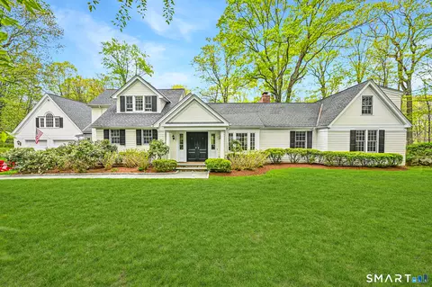 758 Smith Ridge Rd, New Canaan, CT 06840