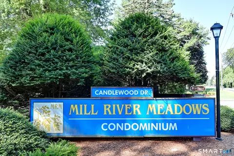 152 Candlewood Dr #152, South Windsor, CT 06074