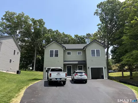 669 Meriden Ave #1, Southington, CT 06489