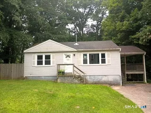 6 Blueberry Ln, New Milford, CT 06776