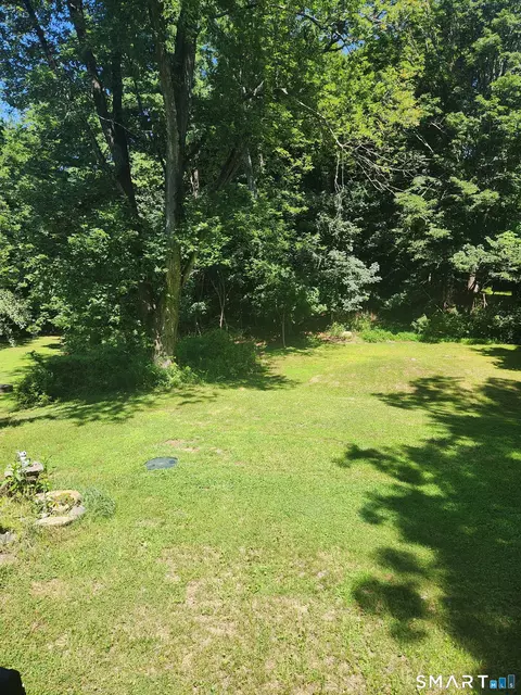 Exterior - 7 Pine St, Norwich, CT 06360 photo 6 of 7