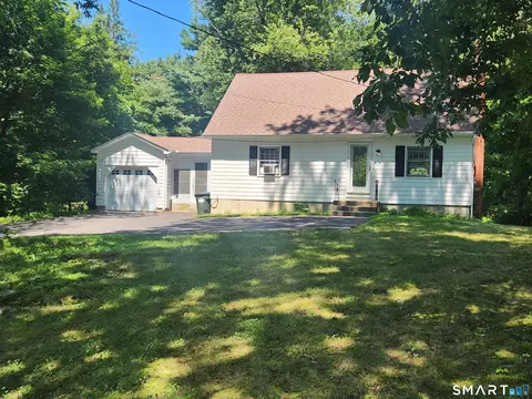 Exterior - 7 Pine St, Norwich, CT 06360 photo 1 of 7