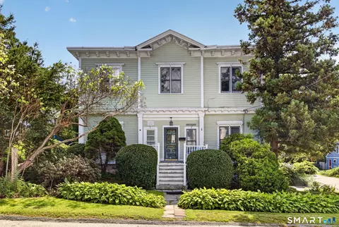 10 Main St, Groton, CT 06340